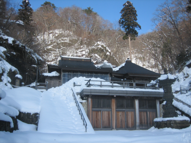 Okunoin 奥之院.